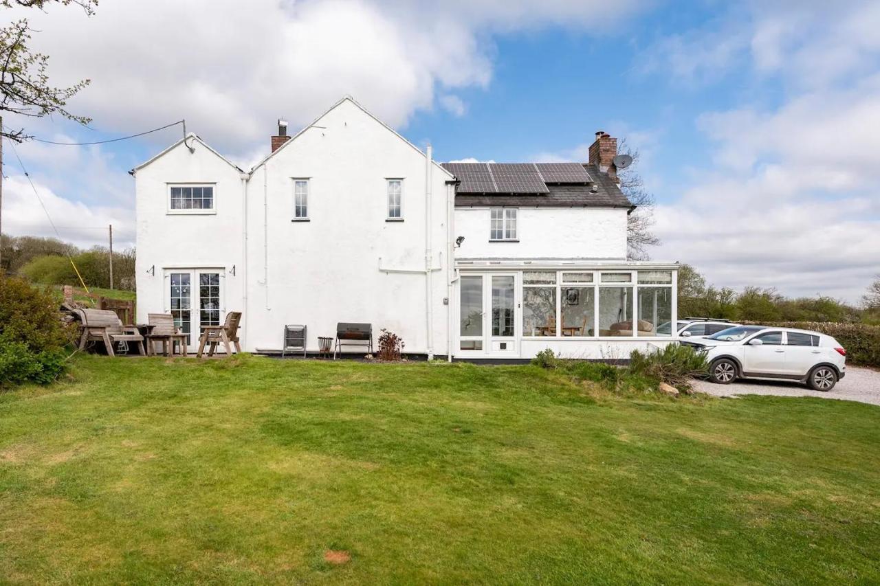 Llys Onnen - North Wales Holiday Cottage Mold Exterior photo