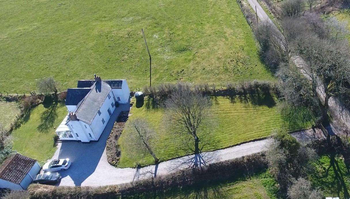 Llys Onnen - North Wales Holiday Cottage Mold Exterior photo